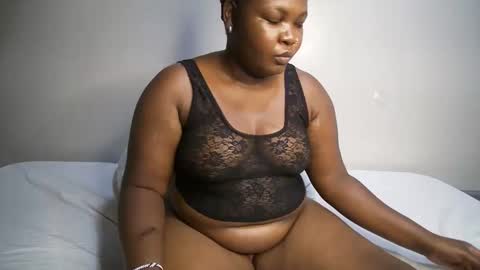 Snapshot of perpetual_doll chatting on 09/29/25, 04:50 perpetual_doll online show from 09/29/25, 04:50