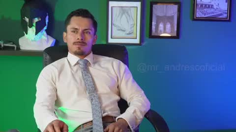 Snapshot of perseoo_88 chatting on 03/04/25, 09:00 andres online show from 03/04/25, 09:00