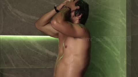 Snapshot of perseoo_88 chatting on 11/19/25, 06:52 andres online show from 11/19/25, 06:52