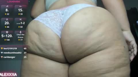 Snapshot of pervertt_mommy chatting on 02/23/25, 09:05 Alexandra online show from 02/23/25, 09:05