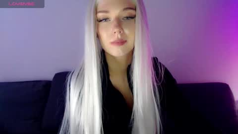Snapshot of pervyblonde chatting on 01/30/25, 01:21 Isabella online show from 01/30/25, 01:21