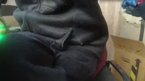 Snapshot of peta000007 chatting on 10/19/25, 01:01 peta000007 online show from 10/19/25, 01:01