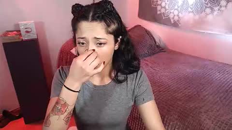 Snapshot of petalsrose_ chatting on 10/01/25, 07:31 Rose online show from 10/01/25, 07:31