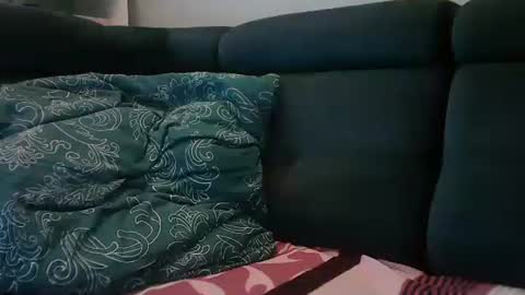 peterf83 online show from 02/24/25, 06:27