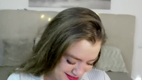 Snapshot of petersemily chatting on 12/01/24, 10:10 Peters Emily online show from 12/01/24, 10:10
