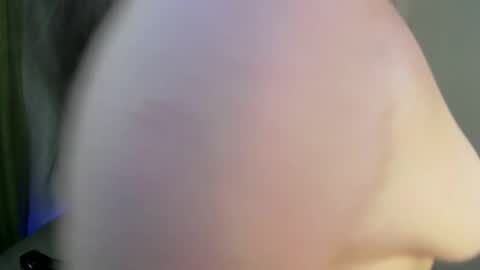 Snapshot of petersemily chatting on 12/21/24, 08:21 Peters Emily online show from 12/21/24, 08:21