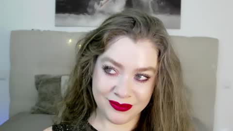 Snapshot of petersemily chatting on 12/22/24, 04:06 Peters Emily online show from 12/22/24, 04:06