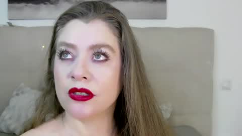 Snapshot of petersemily chatting on 01/15/25, 10:24 Peters Emily online show from 01/15/25, 10:24