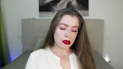 Snapshot of petersemily chatting on 02/23/25, 02:14 Peters Emily online show from 02/23/25, 02:14