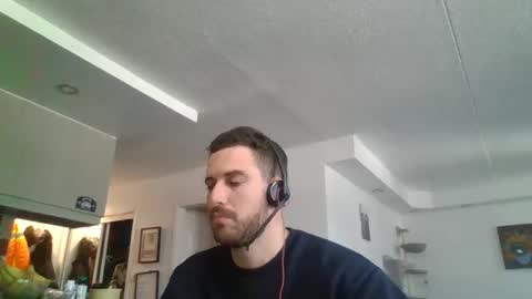 Snapshot of peterskinny24 chatting on 12/06/24, 03:00         ttps VF8L9ABFMref wl share online show from 12/06/24, 03:00