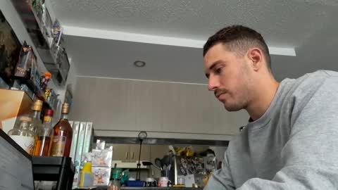 Snapshot of peterskinny24 chatting on 02/24/25, 03:42         ttps VF8L9ABFMref wl share online show from 02/24/25, 03:42