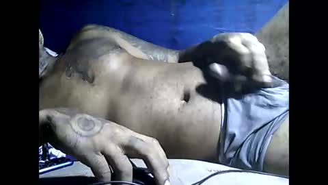 Snapshot of peterson1978 chatting on 10/24/25, 01:35 peterson1978 online show from 10/24/25, 01:35