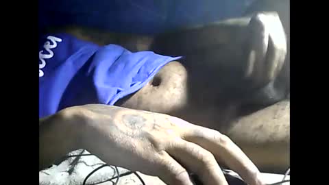 Snapshot of peterson1978 chatting on 11/06/25, 04:57 peterson1978 online show from 11/06/25, 04:57