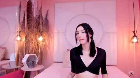 Snapshot of petiite_aliice chatting on 01/27/25, 07:24 Alice online show from 01/27/25, 07:24