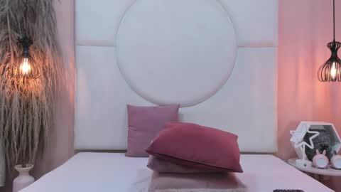 Snapshot of petiite_aliice chatting on 03/01/25, 08:31 Alice online show from 03/01/25, 08:31