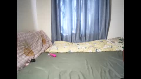 petite_funnie online show from 09/20/25, 07:09