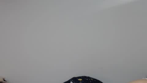Snapshot of petite_kurly_qt chatting on 12/23/24, 04:12 loli online show from 12/23/24, 04:12
