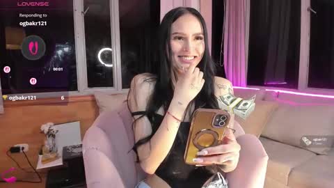 Snapshot of petite_linda chatting on 09/18/25, 03:52 Linda online show from 09/18/25, 03:52