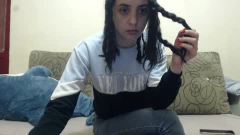 Snapshot of petite_red95 chatting on 11/10/25, 11:42 cosmina online show from 11/10/25, 11:42