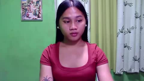 Snapshot of petite_trish chatting on 01/15/25, 11:32 trish online show from 01/15/25, 11:32