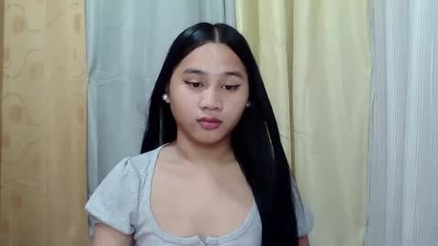 Snapshot of petite_trish chatting on 02/10/25, 11:55 trish online show from 02/10/25, 11:55