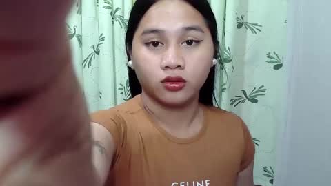 Snapshot of petite_trish chatting on 02/14/25, 11:10 trish online show from 02/14/25, 11:10