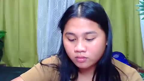 Snapshot of petite_trish chatting on 09/23/25, 01:03 trish online show from 09/23/25, 01:03