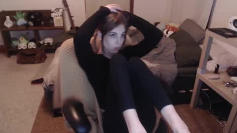 caracal online show from 02/12/25, 04:12