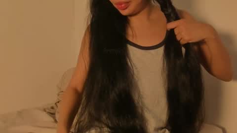 Snapshot of petitgirl_ chatting on 03/09/25, 04:55 J A S S online show from 03/09/25, 04:55