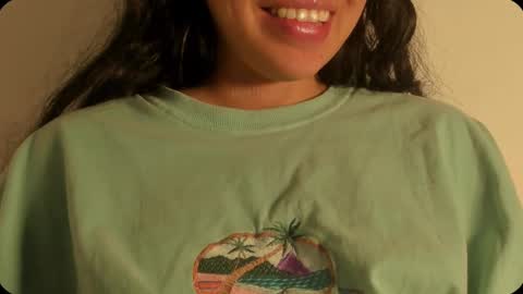 Snapshot of petitgirl_ chatting on 09/20/25, 12:11 J A S S online show from 09/20/25, 12:11