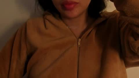 Snapshot of petitgirl_ chatting on 10/14/25, 06:20 J A S S online show from 10/14/25, 06:20