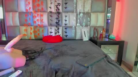 peyton_wat20 online show from 10/11/25, 06:56