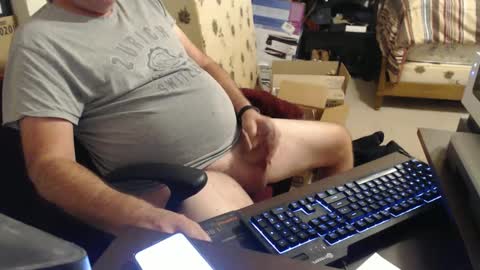 Snapshot of pghhorny2 chatting on 10/04/25, 01:47 pghhorny2 online show from 10/04/25, 01:47