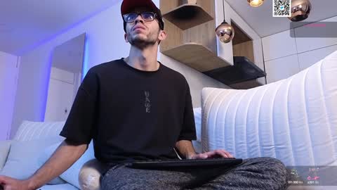 phantom_bigger1 online show from 01/30/25, 11:11