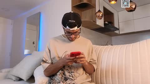 phantom_bigger1 online show from 02/03/25, 12:25