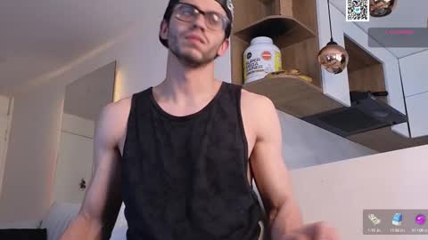 phantom_bigger1 online show from 02/24/25, 12:26