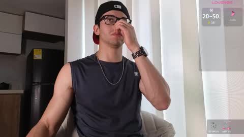 phantom_bigger1 online show from 10/09/25, 12:58