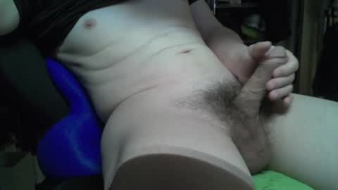 Snapshot of phantom_h chatting on 12/19/24, 03:52 phantom online show from 12/19/24, 03:52