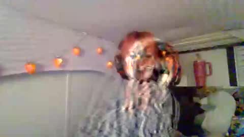 Snapshot of pheebs_cams chatting on 12/27/24, 05:09 Pheebs online show from 12/27/24, 05:09