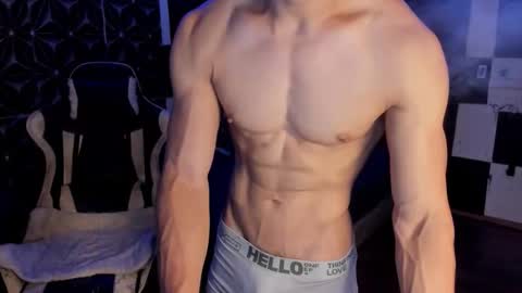 Snapshot of philhotbody chatting on 11/12/25, 11:21 AJ online show from 11/12/25, 11:21