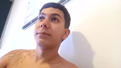 Snapshot of philip_russo chatting on 11/27/25, 11:07 philip_russo online show from 11/27/25, 11:07