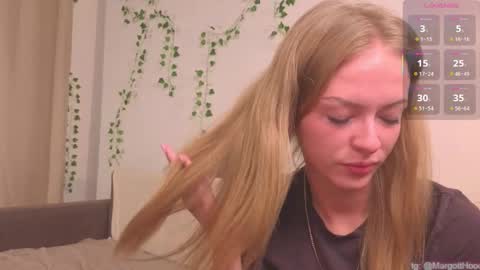Snapshot of philippagales chatting on 10/02/25, 05:58 Margot call me Margot Robbie online show from 10/02/25, 05:58