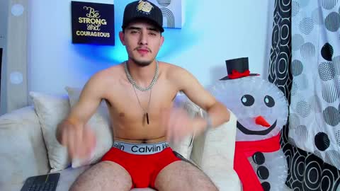 Snapshot of philiprich chatting on 12/11/24, 01:47 philiprich online show from 12/11/24, 01:47