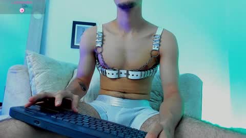 Snapshot of philiprich chatting on 01/13/25, 10:03 philiprich online show from 01/13/25, 10:03