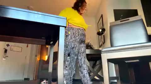 Snapshot of phillysweetheart chatting on 11/02/25, 12:18 Philly Sweetheart online show from 11/02/25, 12:18