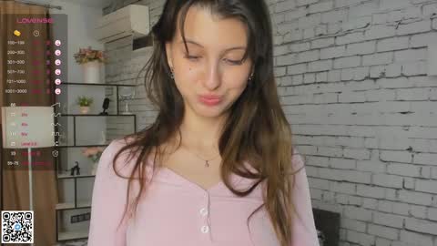 Emilia online show from 02/19/25, 12:25