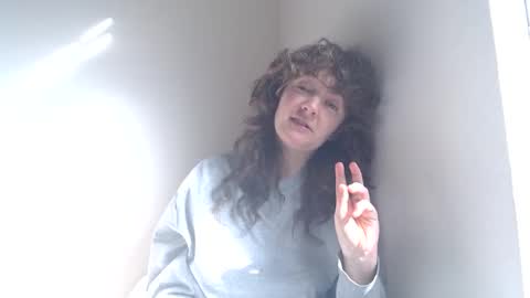 Snapshot of philosophies123 chatting on 02/01/25, 04:00 sophie online show from 02/01/25, 04:00