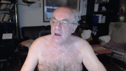 Snapshot of philoumis2 chatting on 12/04/24, 11:57 Philippe online show from 12/04/24, 11:57