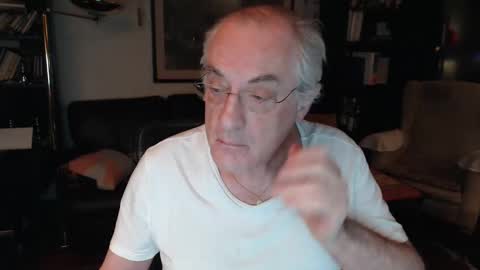Snapshot of philoumis2 chatting on 12/05/24, 11:51 Philippe online show from 12/05/24, 11:51