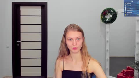 Snapshot of phoebepaw chatting on 12/04/24, 11:30 Phoebe online show from 12/04/24, 11:30